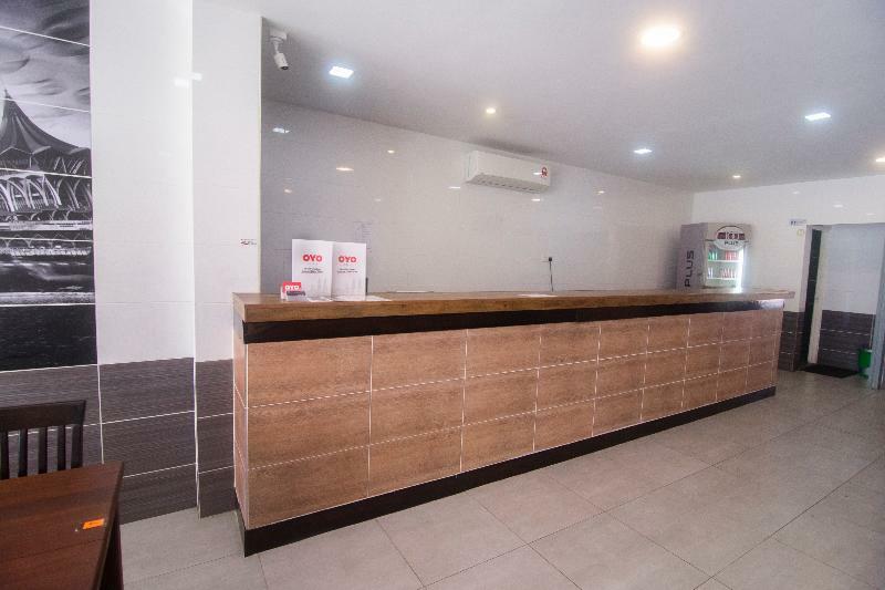 Oyo 836 Mandurah Room & Cafe Kuching Eksteriør bilde