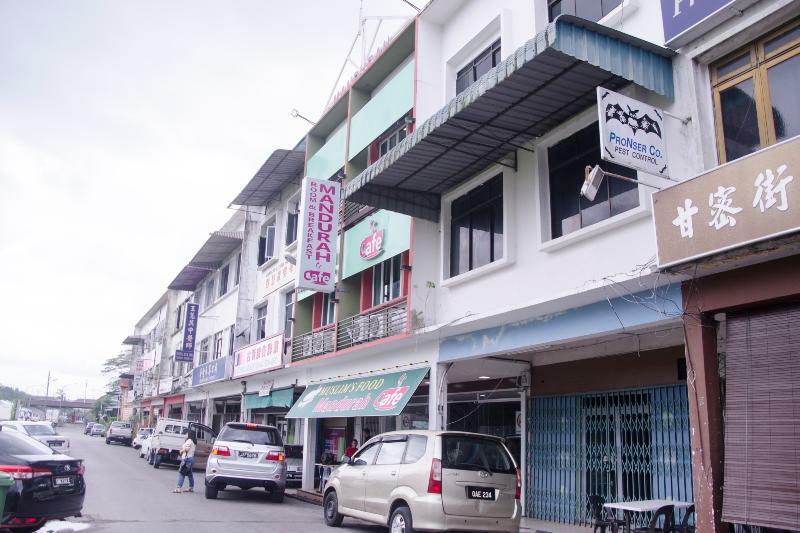 Oyo 836 Mandurah Room & Cafe Kuching Eksteriør bilde