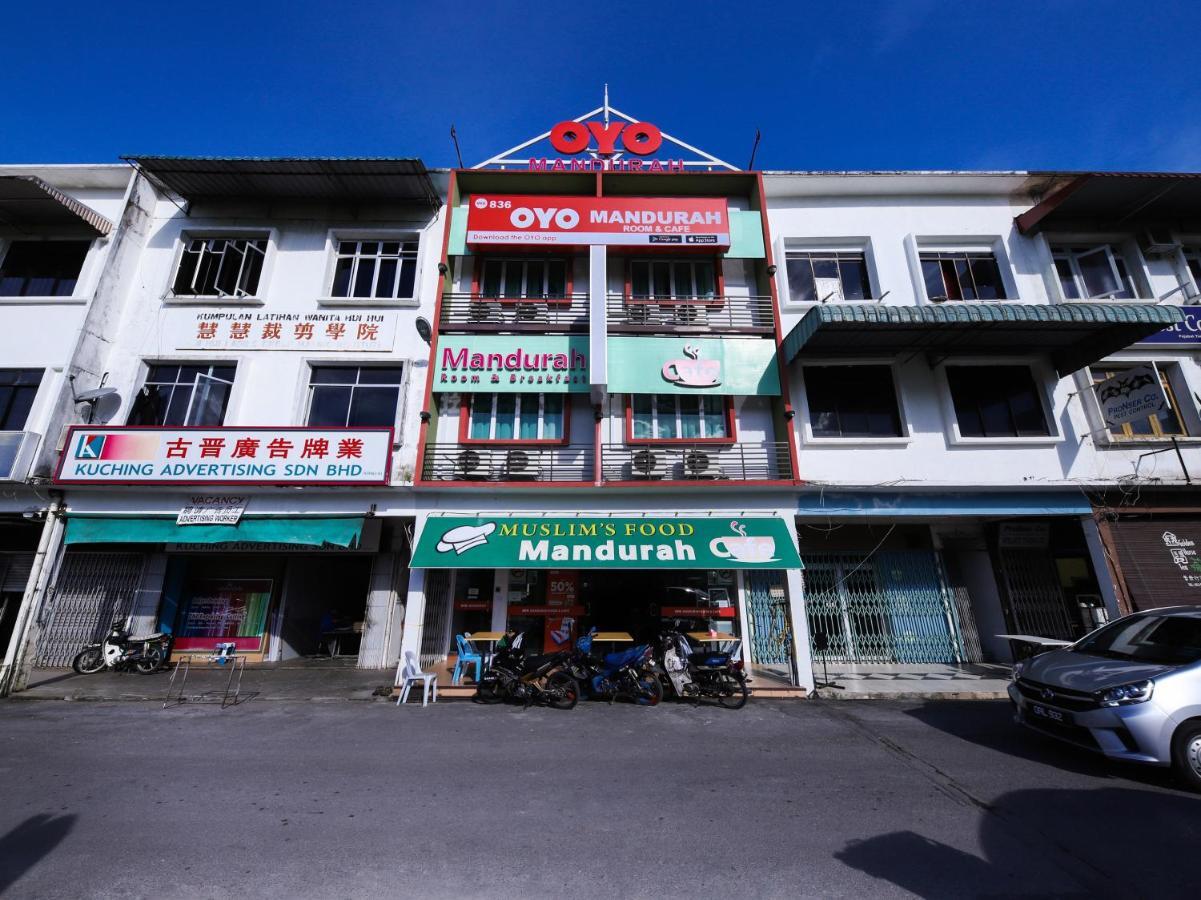 Oyo 836 Mandurah Room & Cafe Kuching Eksteriør bilde